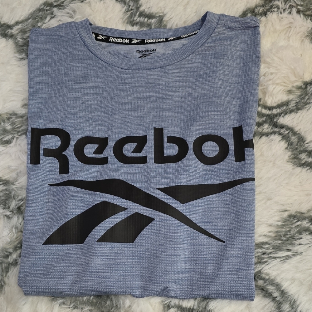 Reebok Men's Light Blue Graphic Tee